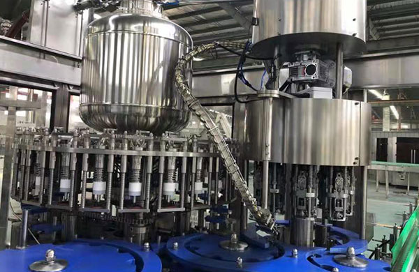 玻璃瓶果汁妖精视频在线观看机妖精视频在线观看部分